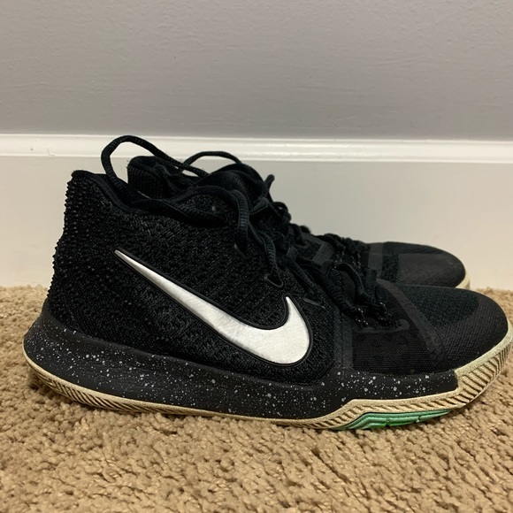 Nike Kyrie 3 “Black Ice” - Picture 1 of 4